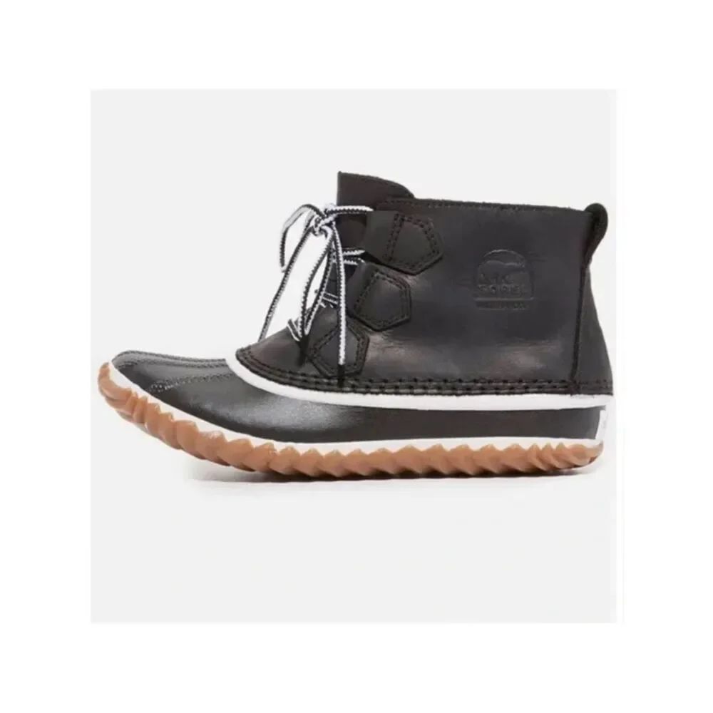 Sorel Black Lace-Up Leather Boots Black
Duck rain ankle size 7